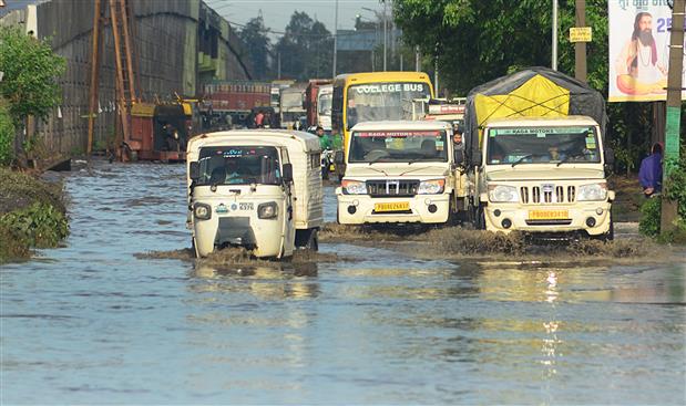 Two-day rain brings back problem of waterlogging - The Tribune