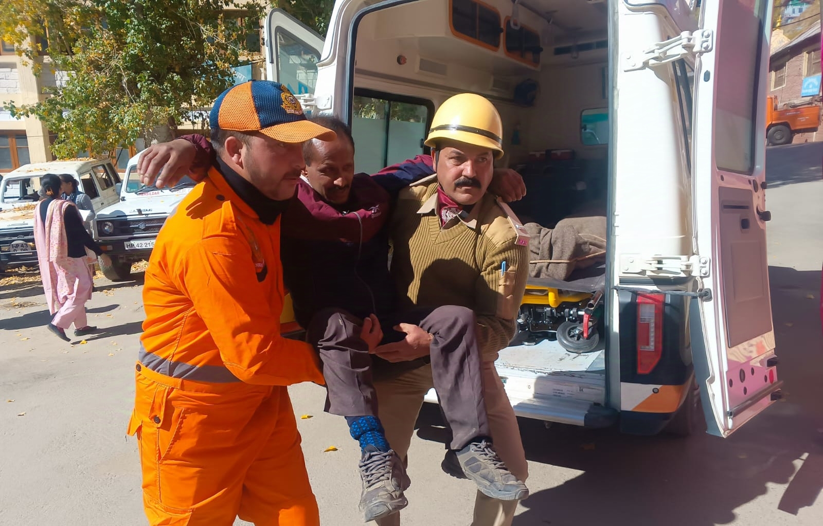 Mock earthquake and landslide response training in Keelung