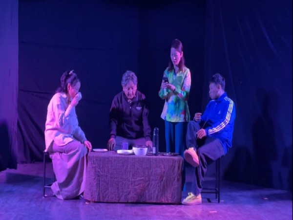 Artists stage powerful drama to highlight situation in Tibet