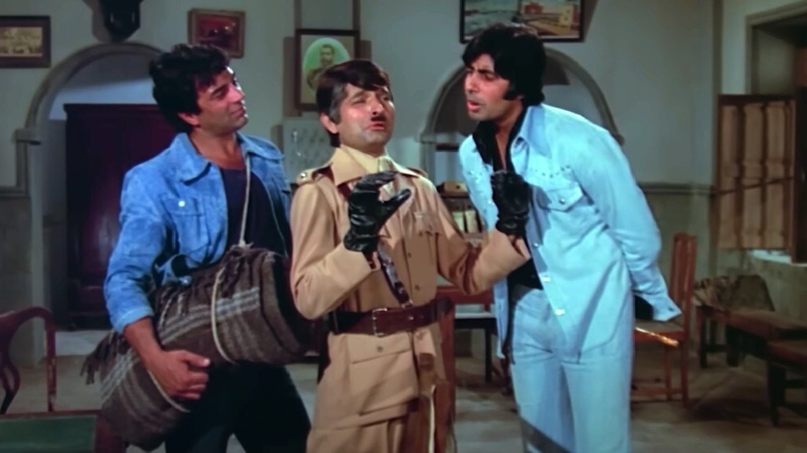 68fcd025cfc00 Asrani Sholay