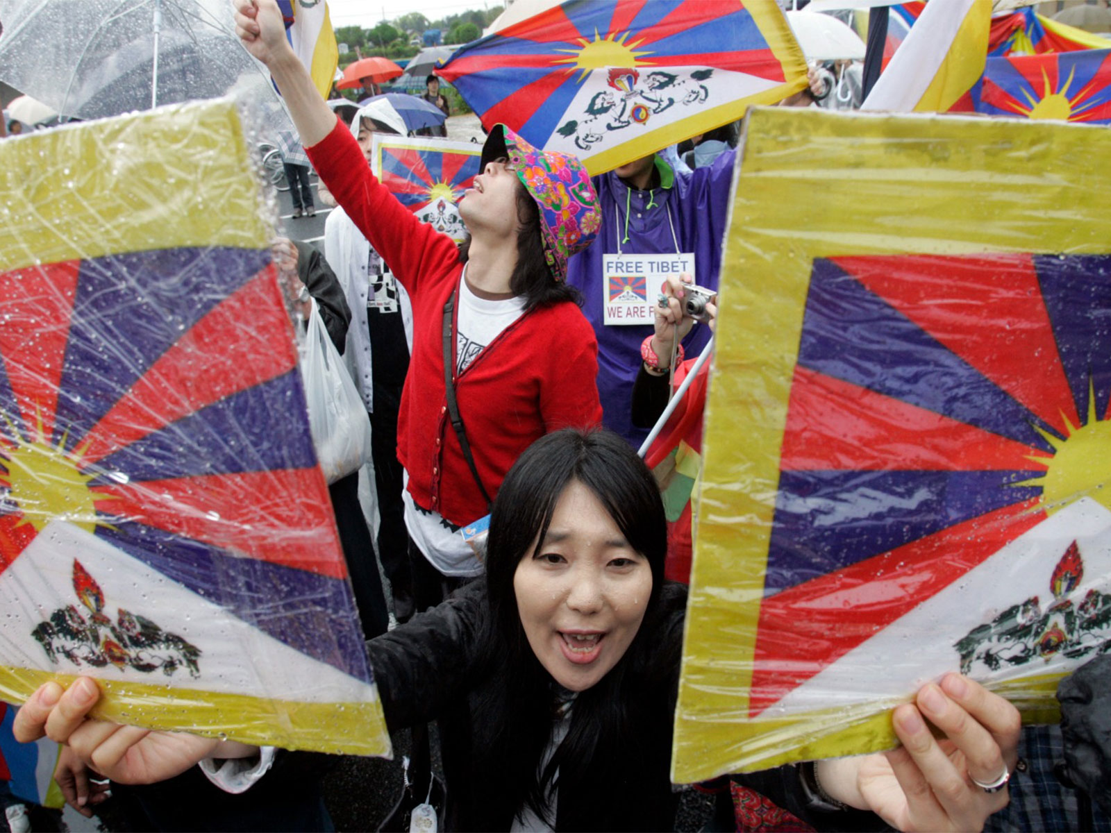 Tibetan community in Japan leads Global Rights March in Tokyo on UN Human Rights Day