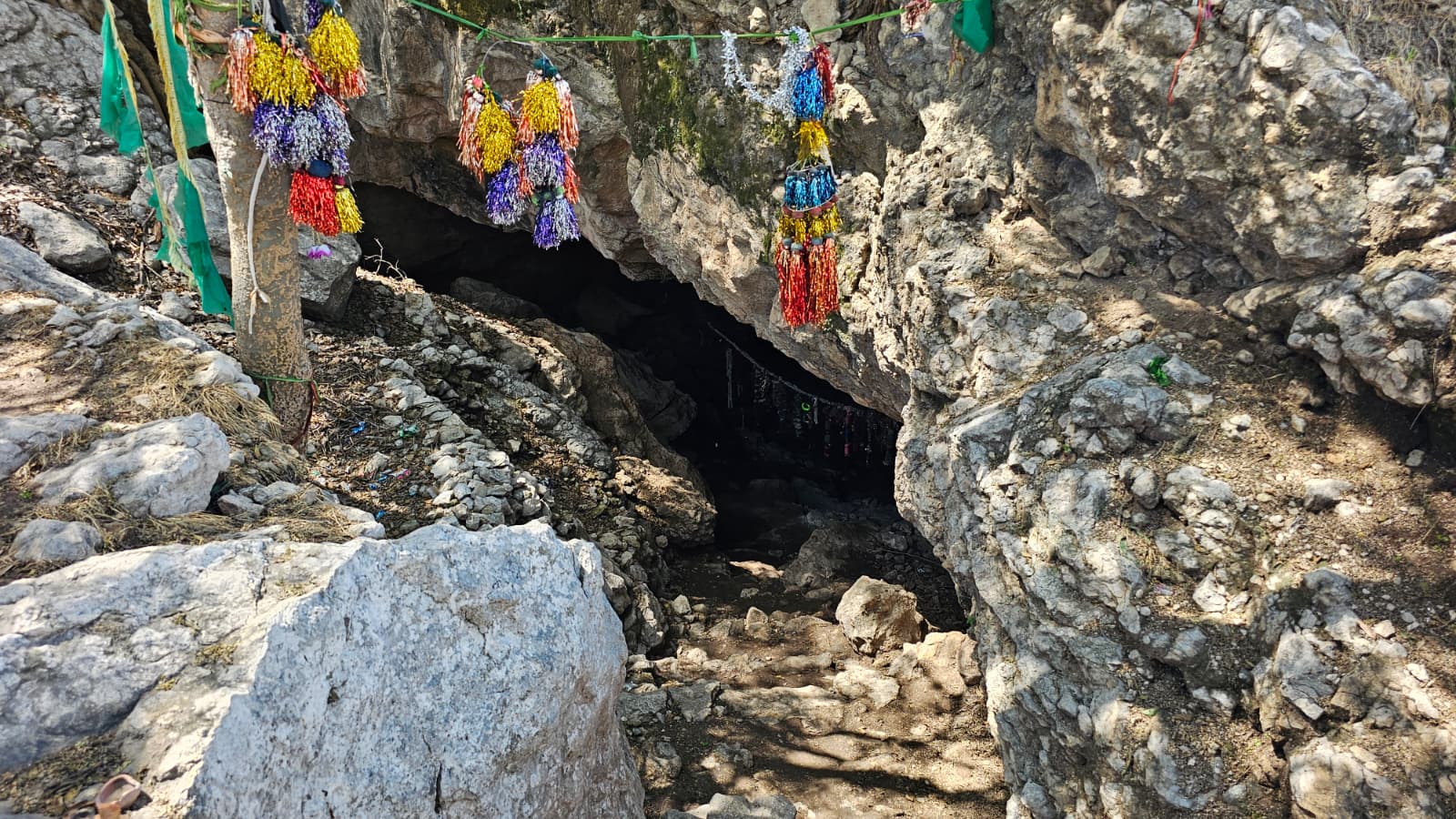 Travels in Pakistan: The cave of Baba Farid in Chakwal