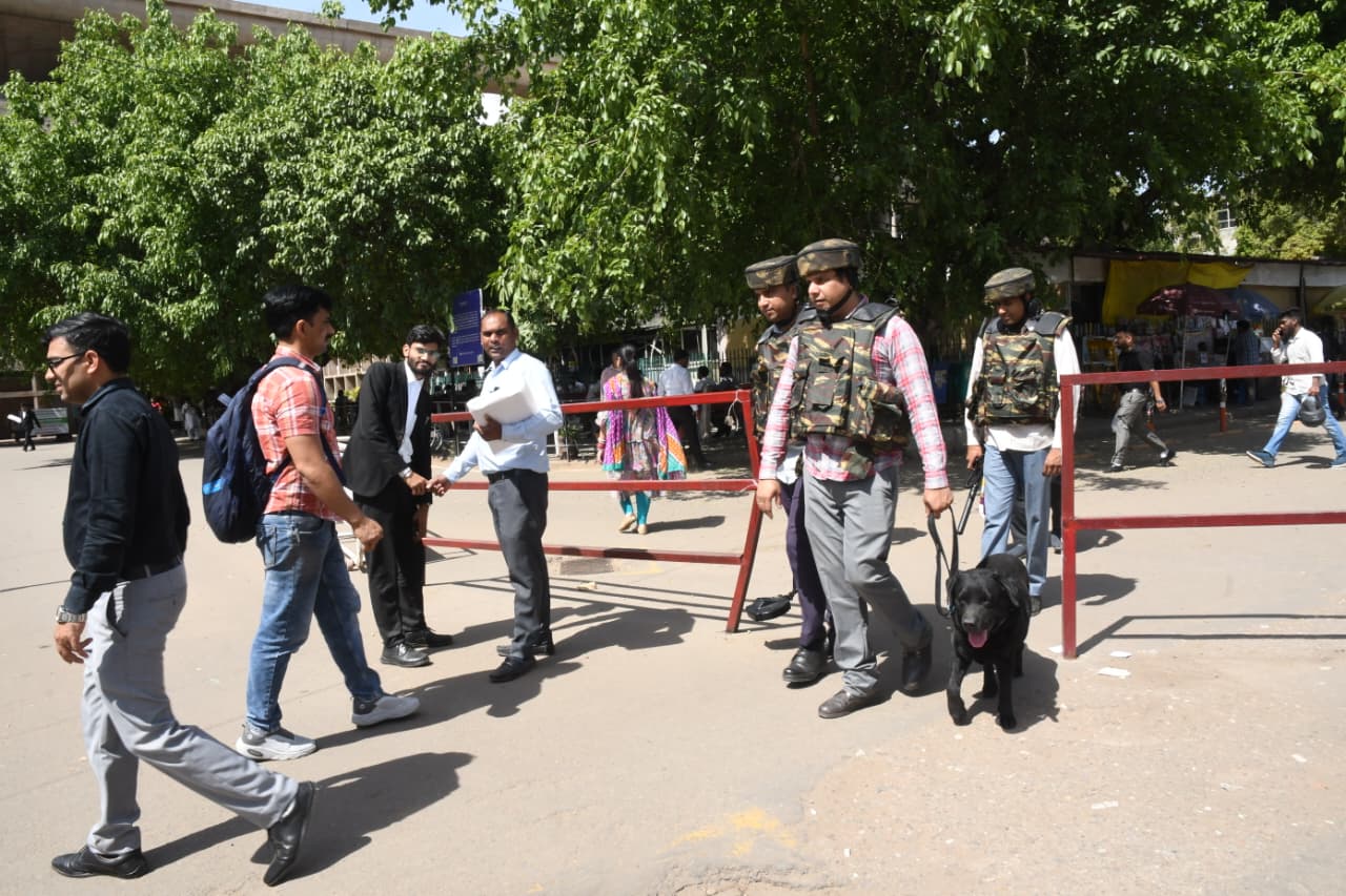 Punjab High Court Bomb Threat Forces Emergency Evacuation