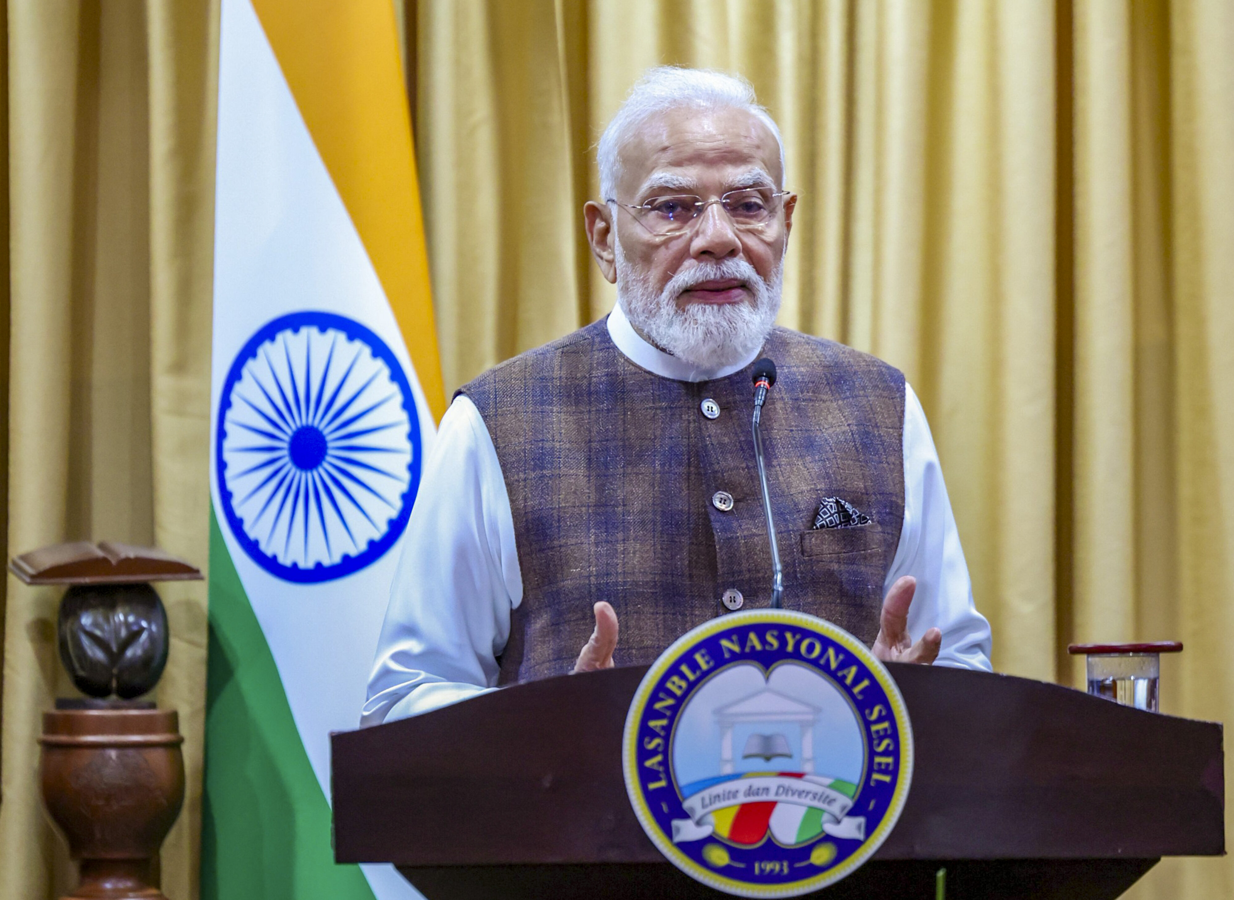 PM Modi highlights India-Seychelles bond through chutney, samosa