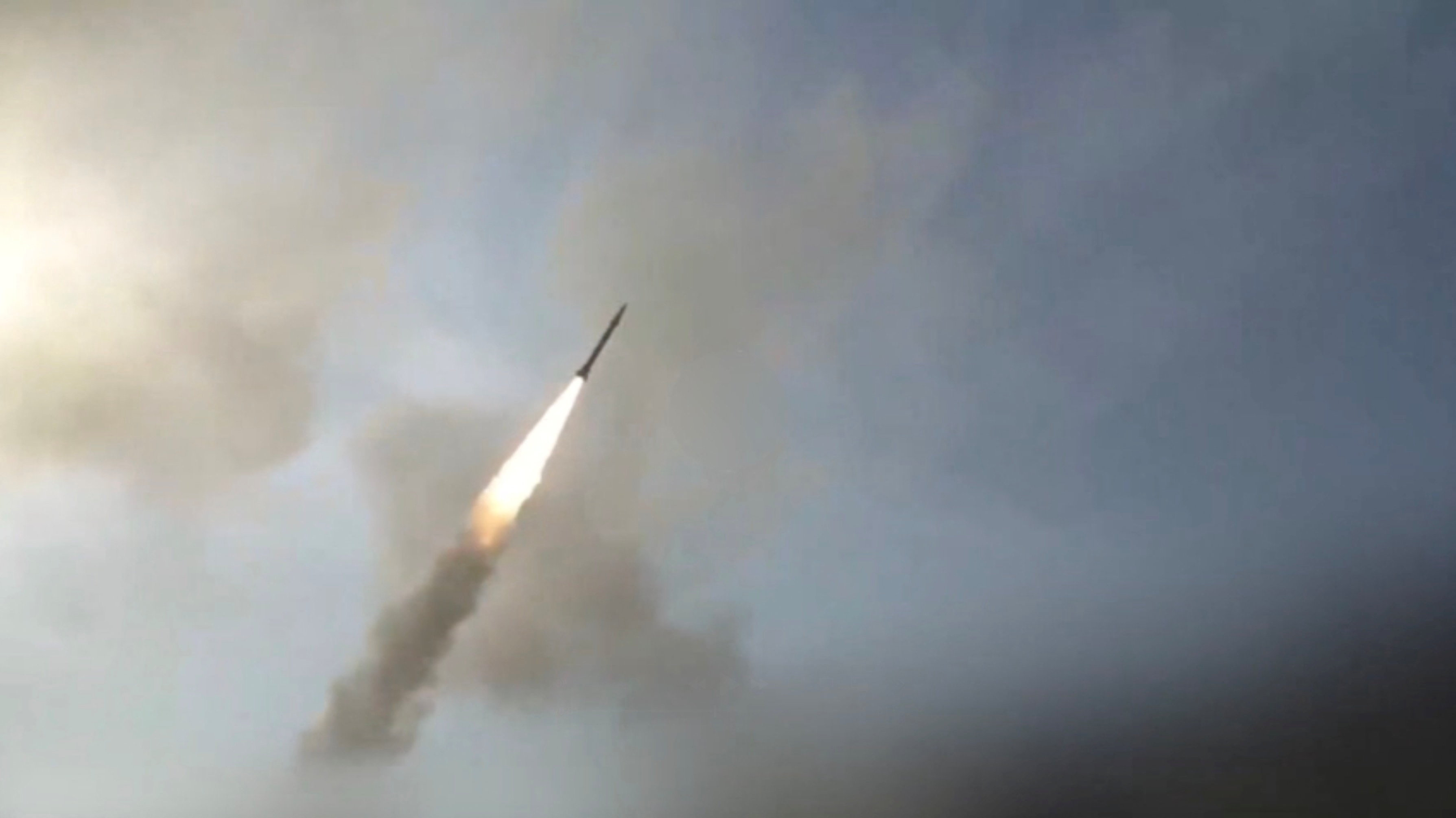 US strikes around 90 targets in Iran as conflict escalates; Tehran hits Bahrain, Kuwait bases