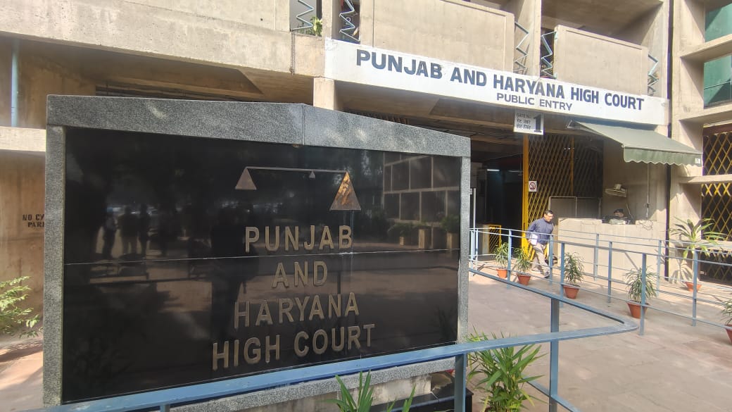 HC sets aside Haryana ban on foreign travel by govt employees