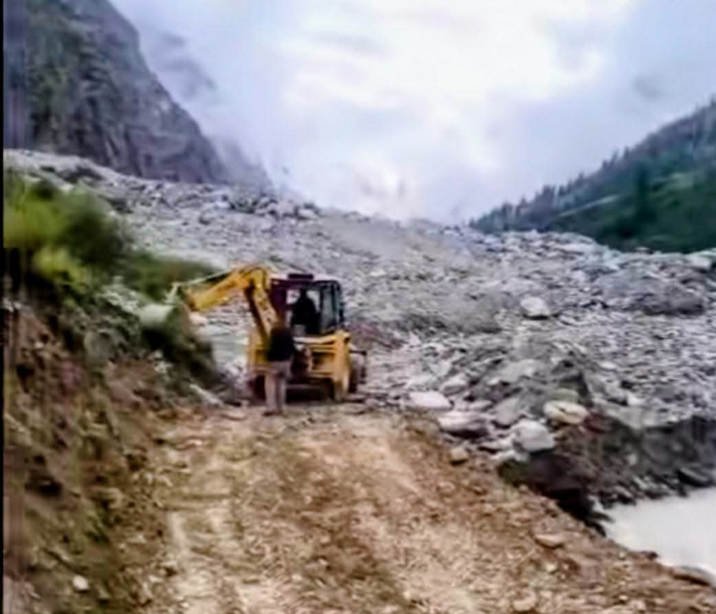 Two days on, rain-hit Lahaul road reopened