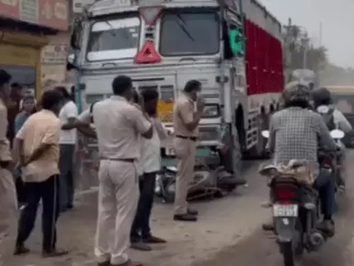 Speeding truck runs over 2 traffic cops in Faridabad
