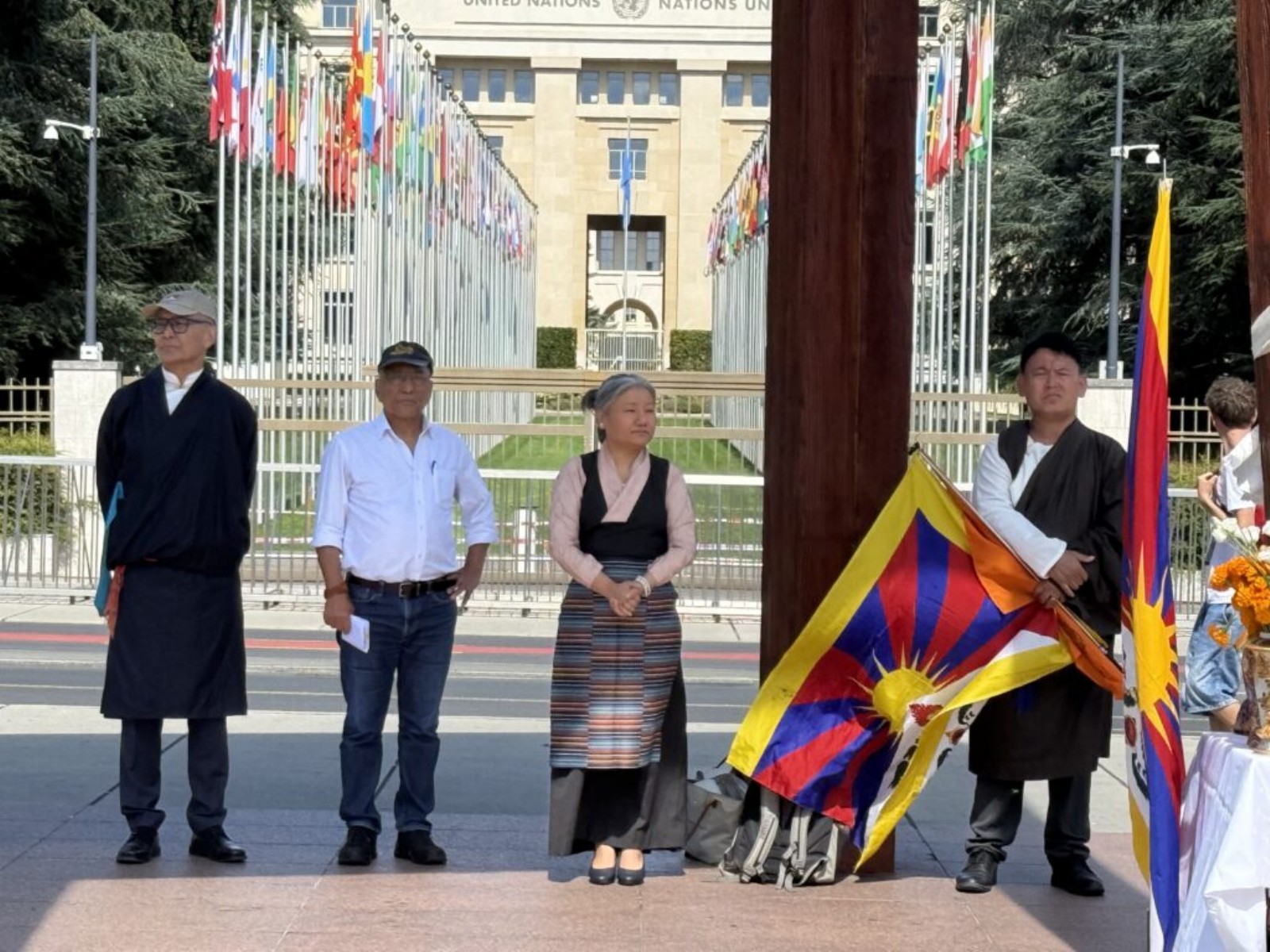 Tibetans hold protest outside UN office in Geneva, condemns China’s policies to mark 49th day of Lobga Rangzen’s self-immolation