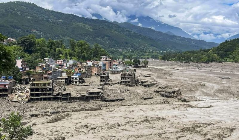 Nepal floods: Toll climbs to 1,377; search operations continue for more than 5,000 missing